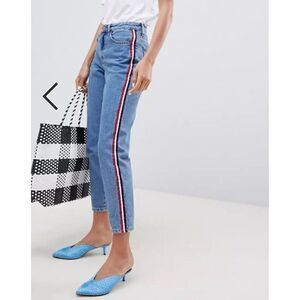 New Look Tori Five Pocket Mom Jeans with Stripes Down Leg. Size 4. 100% cotton